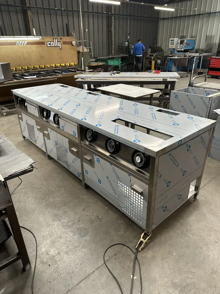 meuble en inox (10)